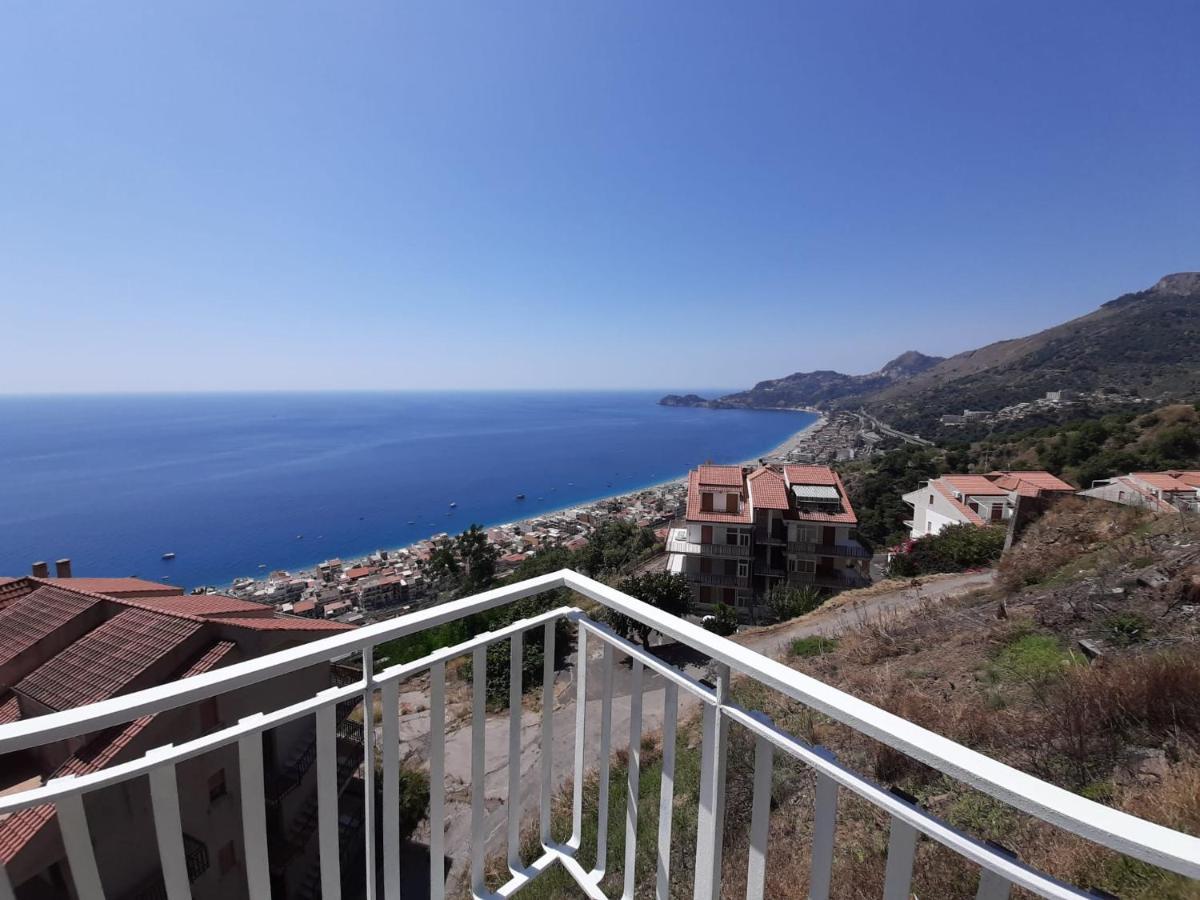 Apartamento Nuova Casa Giulia Letojanni Exterior foto